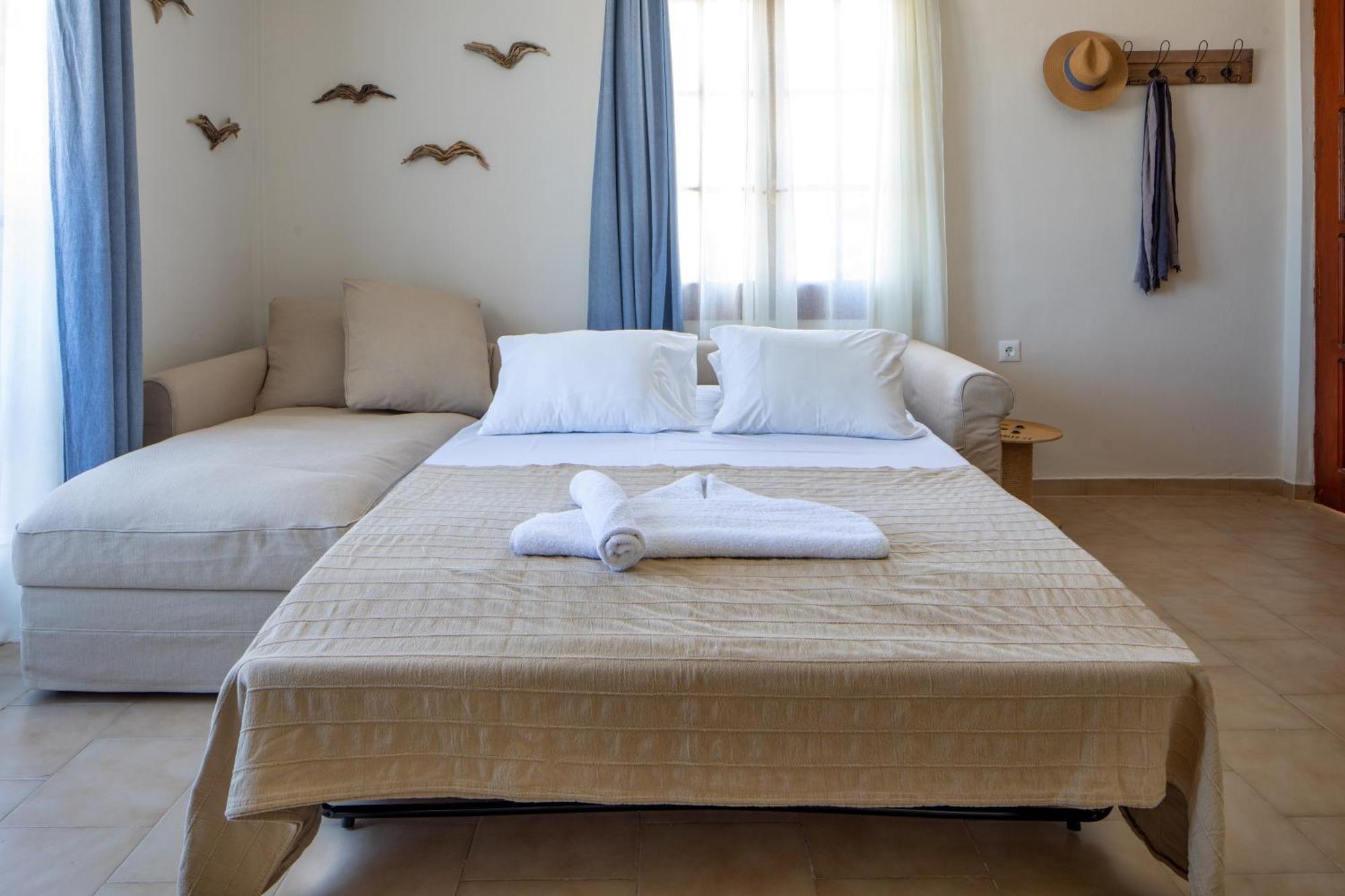 Avra Apartments Kalyves Bilik gambar